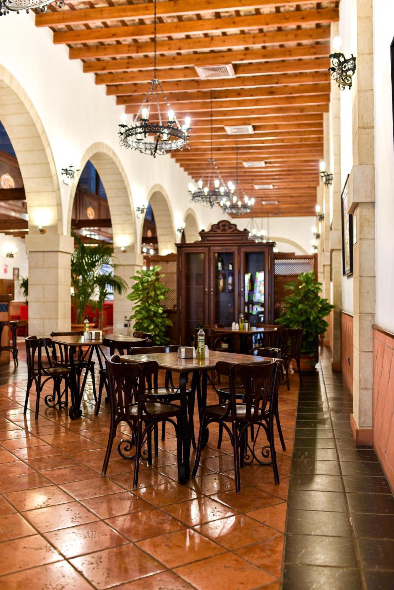 Отель Alegria Bodega Real Эль-Пуэрто-де-Санта-Мария Экстерьер фото